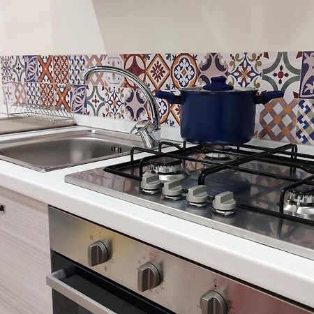 Отель Marricrio House Катания Экстерьер фото